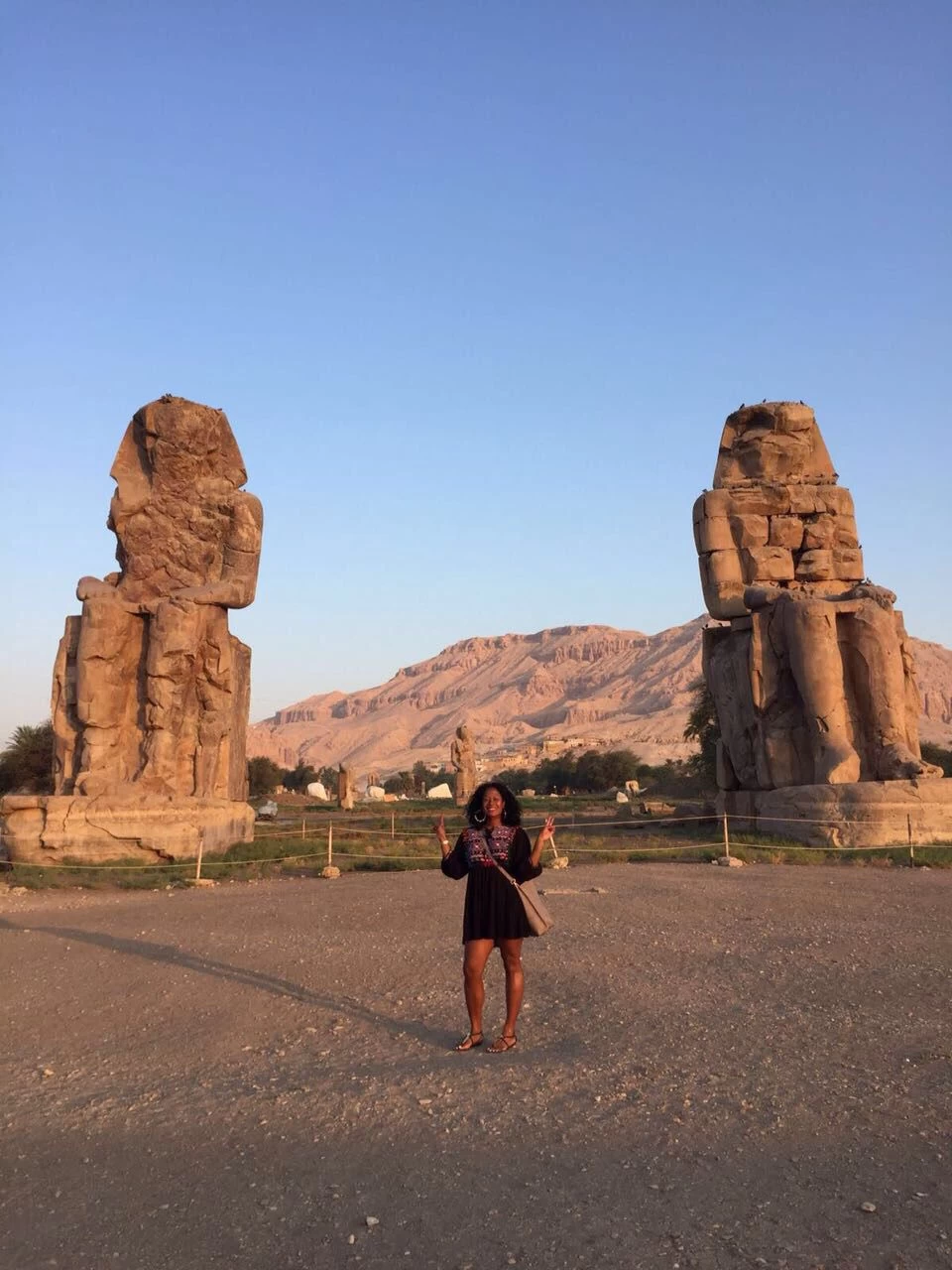 Colossal-Menmon-trip-to-Egypt }}