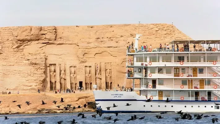 Easter Egypt Tour in 5 Days with Nile Cruise }}