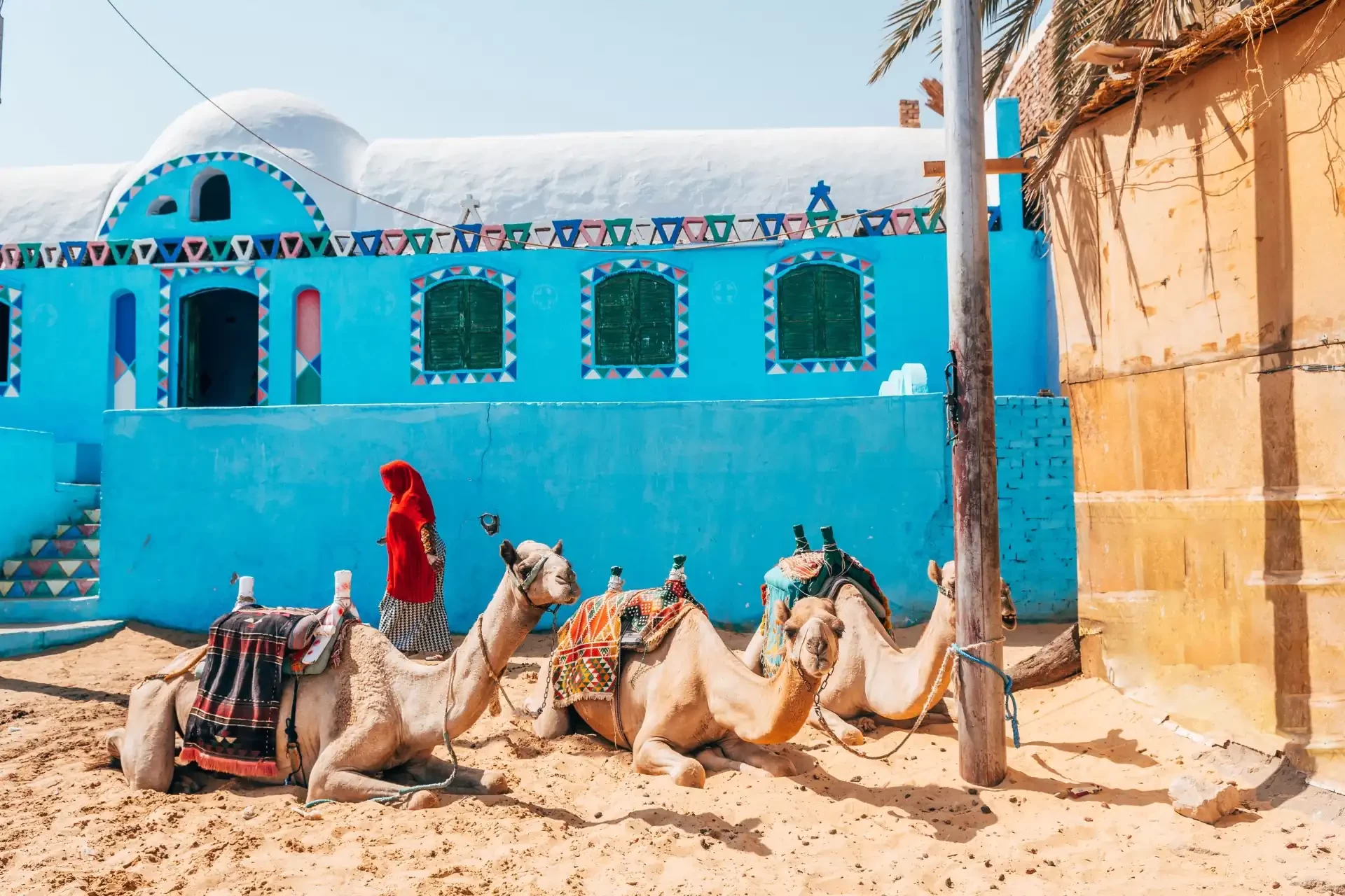 Discover the Colorful Nubian village in Aswan }}