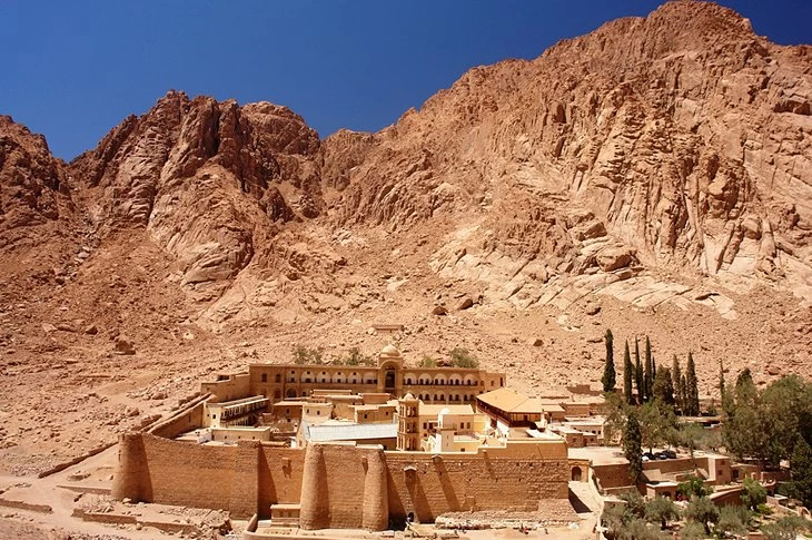 egypt-st-catherines-panorama-of-monastery }}