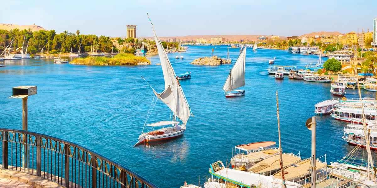 Cairo to Luxor & Aswan: An 8-Day Adventure Travel Package }}