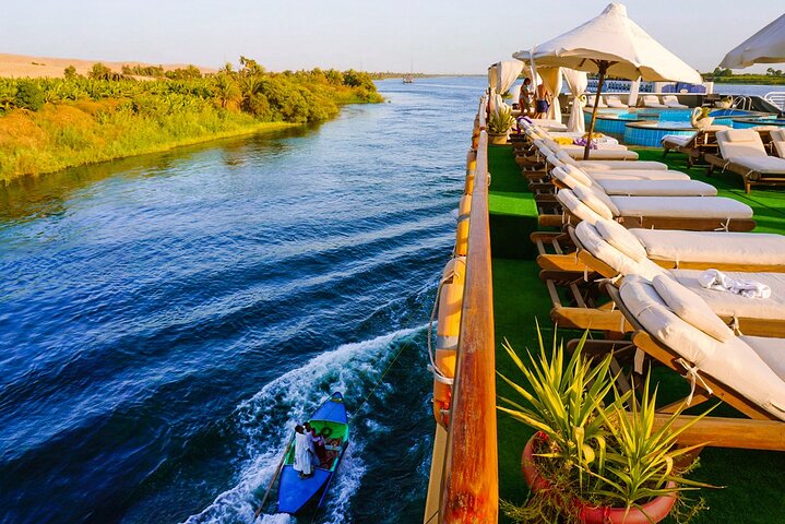 Choosing the Best Nile Cruise Aswan to Luxor