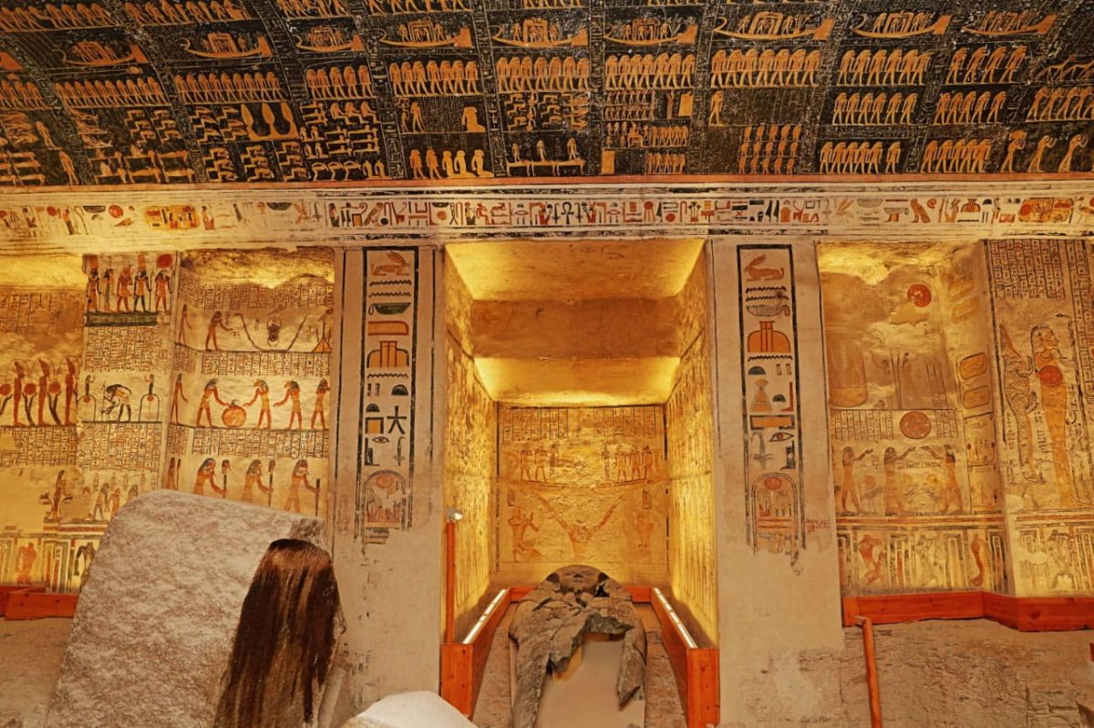 Gates Described in the Wall Paintings of the Valley of the Kings