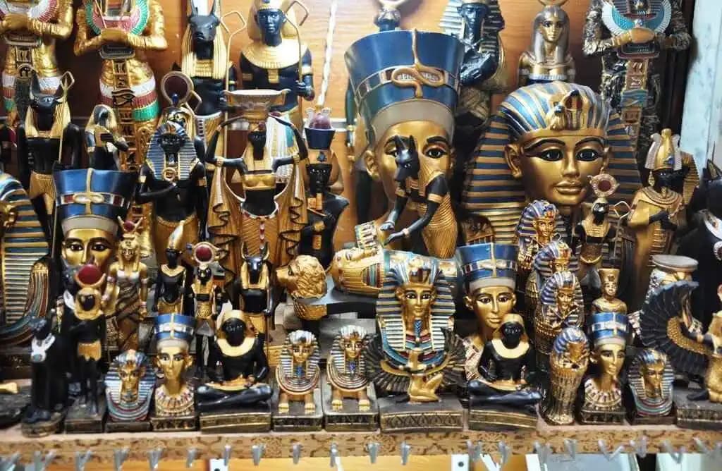 Souvenir Scams to Avoid in Egypt