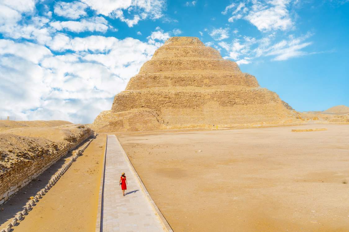 is it safe to travel to Egypt right now