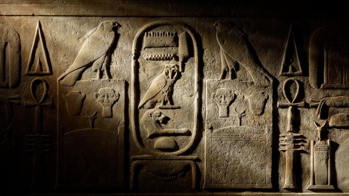 The History and Role of Hieroglyphics in Egyptian Society